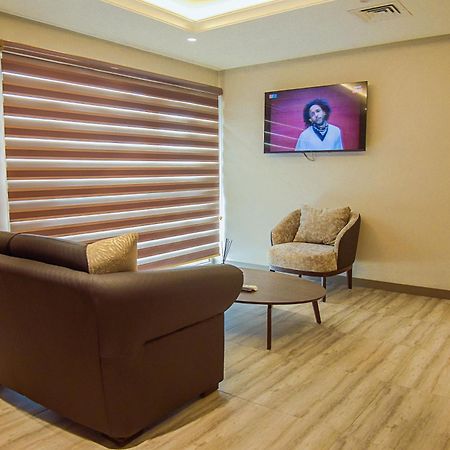 J'S Signature Hotel Port Harcourt Exterior foto