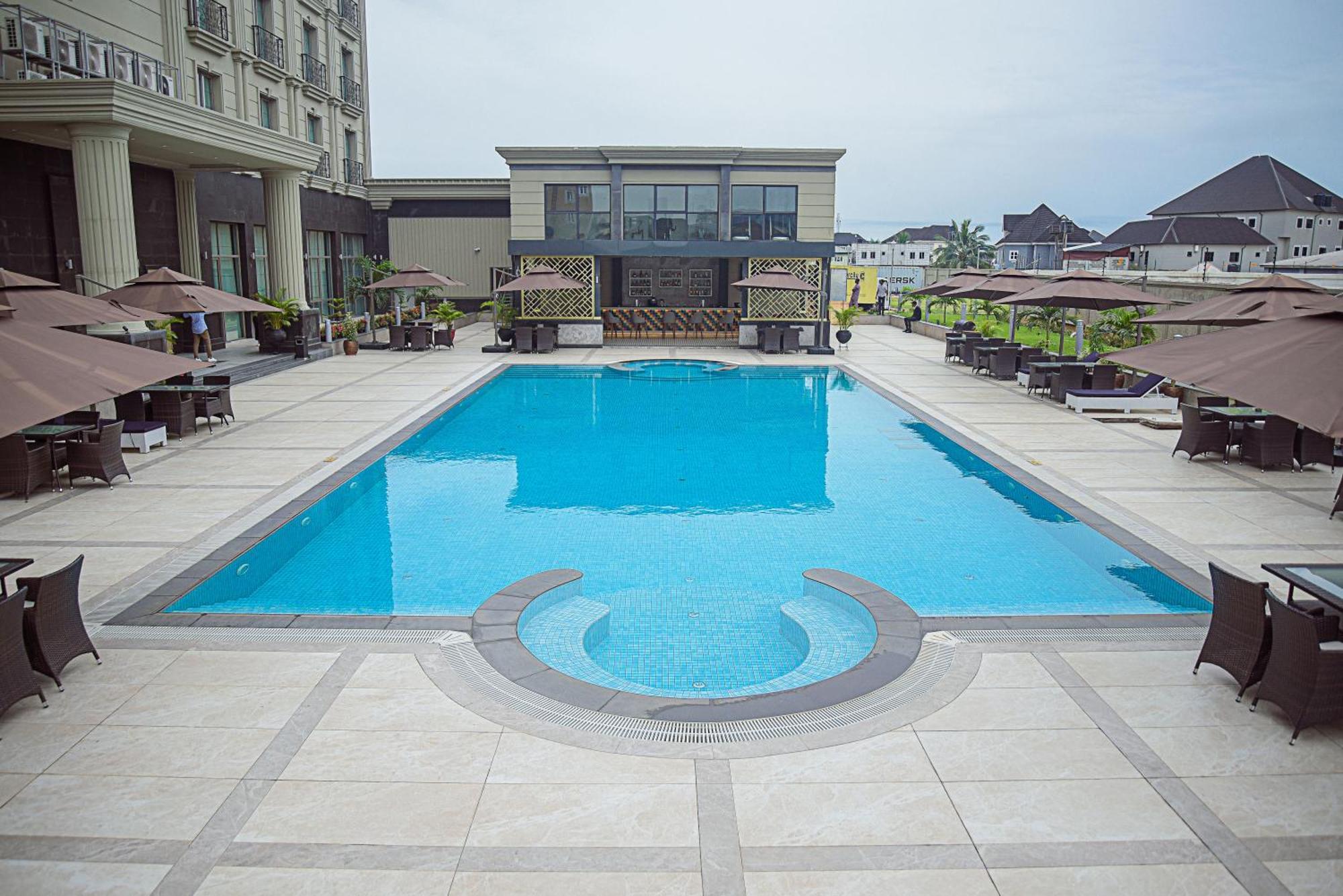 J'S Signature Hotel Port Harcourt Exterior foto
